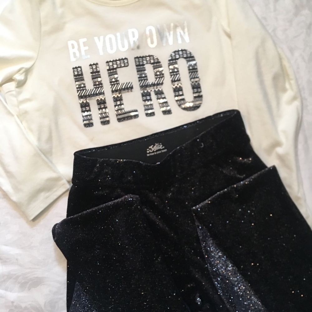 🆕💜Children’s Place Long Sleeved Graphic Top💜